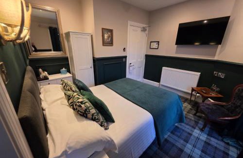 Roslin Hotel | The Original Rosslyn Inn