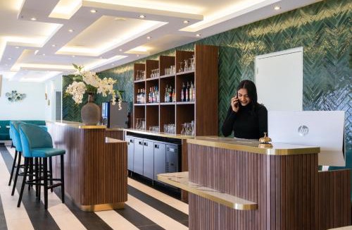 Saint-Aubin-sur-Scie Hotel | The Originals Boutique, Hôtel Porte de Dieppe
