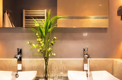 Seclin Hotel | The Originals Boutique, Hôtel Auberge du Forgeron, Lille Sud