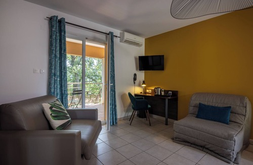 Allauch Hotel | The Originals City, Hôtel Côté Sud