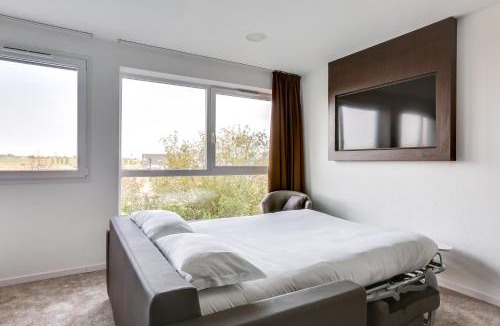 Saint-Contest Hotel | The Originals City, Hôtel Caen Mémorial