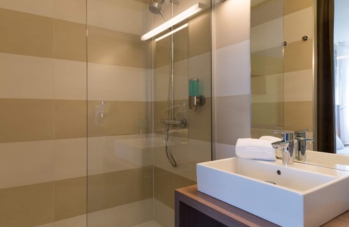 Saint-Aunes Hotel | The Originals City, Hôtel Ecoparc