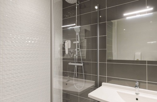 Tours Hotel | The Originals City, Hôtel La Terrasse, Tours Nord