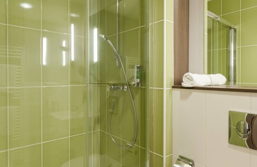 Calais Frethun Hotel | The Originals City, L'Haut' Aile