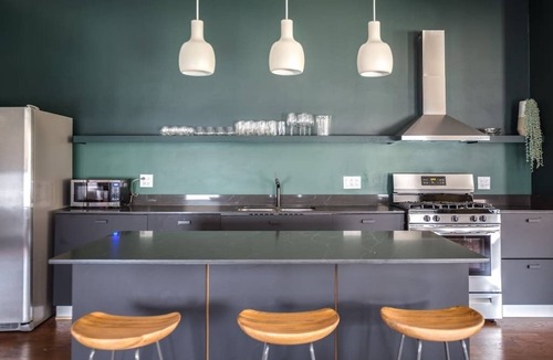 River North Apartment | The Orleans Floor 3 Private rooftop deck!