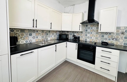 Colnbrook Hotel | The Ostrich Inn