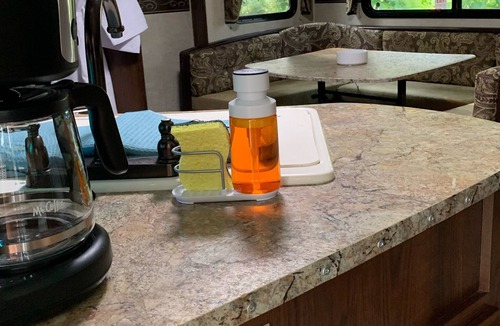 Hamlin House | The Outback Guest Camper