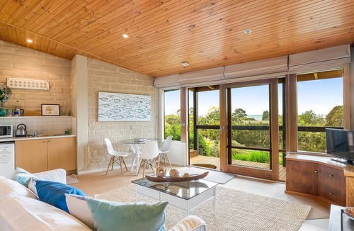 Shoreham House | The Outlook Apartment 1