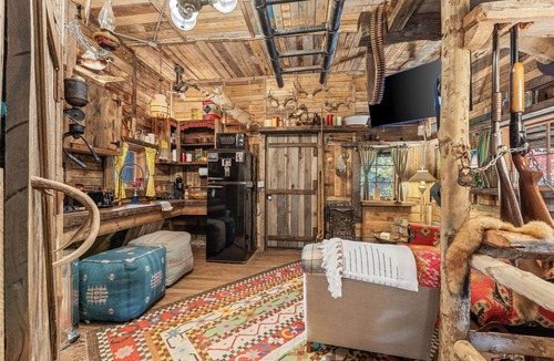 Jasper Cabin | The Outpost Cabin