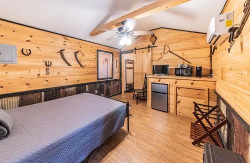 Grand Rivers Hotel | The Outpost