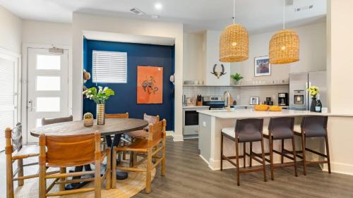 Five Points House | The Outrider by AvantStay