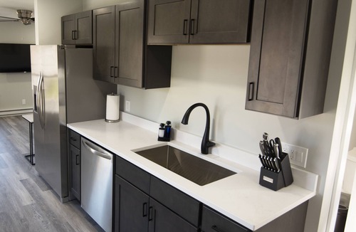 Burdett Apartment | The Overlook at Burdett Falls