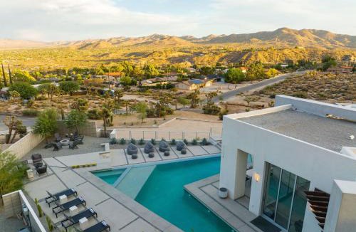 Yucca Valley House | The Overlook by Fieldtrip 7 Bd Modern Luxury with Infinity Pool Views