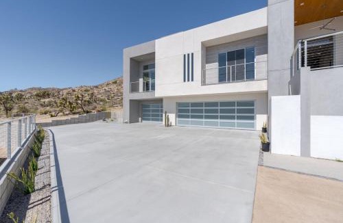 Yucca Valley House | The Overlook by Fieldtrip 7 Bd Modern Luxury with Infinity Pool Views