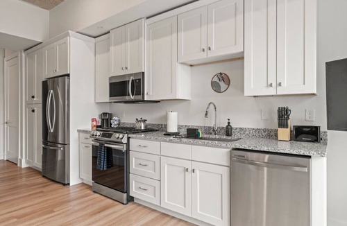 Northeast South Bend Apartment | The Overlook | Downtown | ND