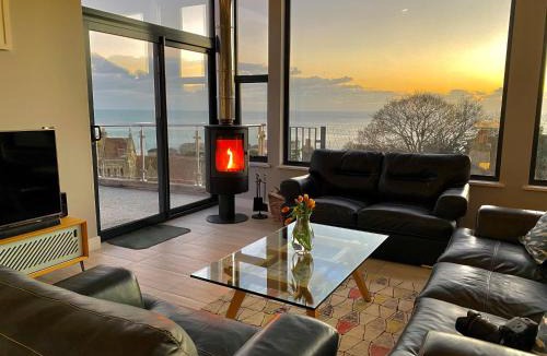 Ventnor House | The Overlook