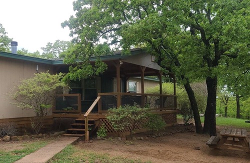 Chico Cabin | The Overlook Lodge at Northside Marina & Resort