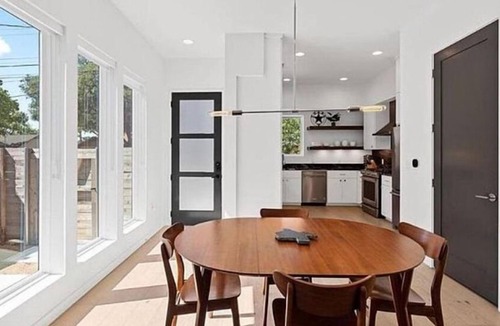 Cherrywood House | The Overlook of central Austin. Primo locale!