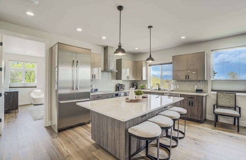 Broadmoor House | The Overlook! Rooftop w/Mtn Views by Broadmoor