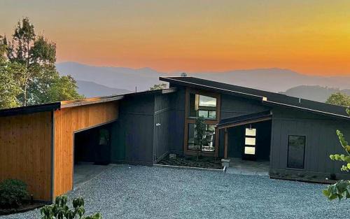 Bryson City House | The Overlook