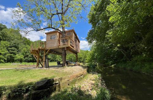 Malaga House | The Owl's Perch Treehouse