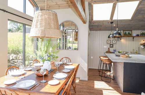 Kendal Cottage | The Owl's Shack