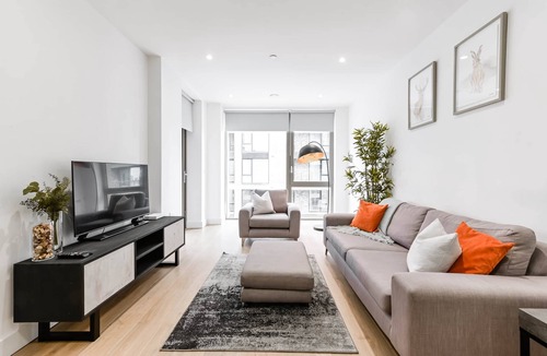 Poplar Apartment | The Ox - Two bed - Canary Wharf