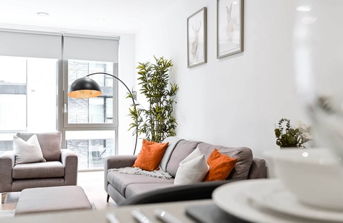 Poplar Apartment | The Ox - Two bed - Canary Wharf