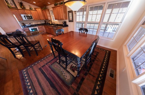 Buffalo City Cabin | The Ozark Cabin - Rileys Outfitter
