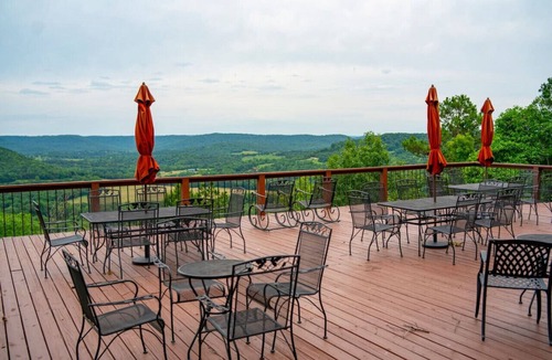 Eureka Springs House | The Ozark Deck House Near Kings River+Wifi+Gated