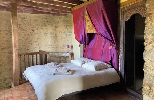 Chammes House | The Passe-Muraille bed and breakfast