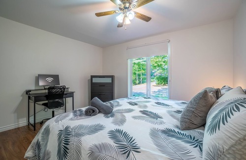 Saint-Alphonse-Rodriguez Ski Chalet | The Panda | Spa | Lake Front | BBQ
