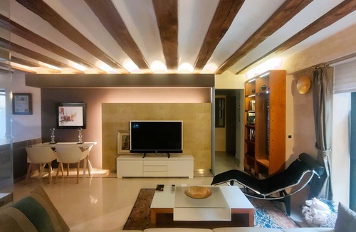 Zaragoza Old Town Apartment | The Palace of Argensola