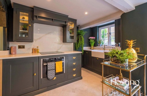 Marlow House | The Palm Cottage - Marlow