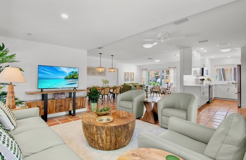 Ringling Estates House | The Palm in Lido Key
