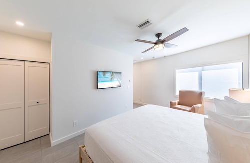 Downtown Boca Grande Historic District Hotel | The Palmetto Inn - Snapper - King 1 Bdrm Suite