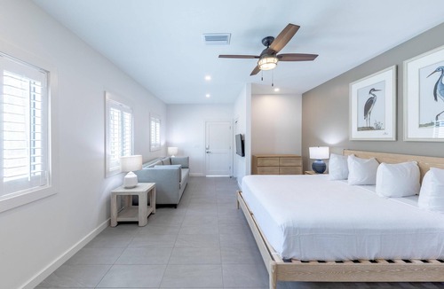 Downtown Boca Grande Historic District Hotel | The Palmetto Inn - Snook - King Studio