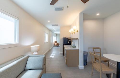 Downtown Boca Grande Historic District Hotel | The Palmetto Inn