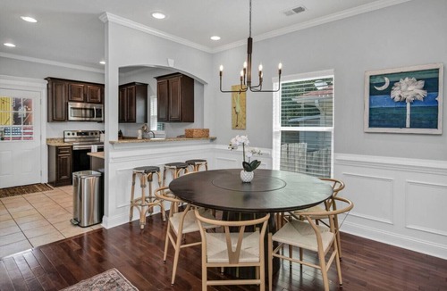 Old Shandon House | The Palmetto Pad - Walk to Dining & Shops
