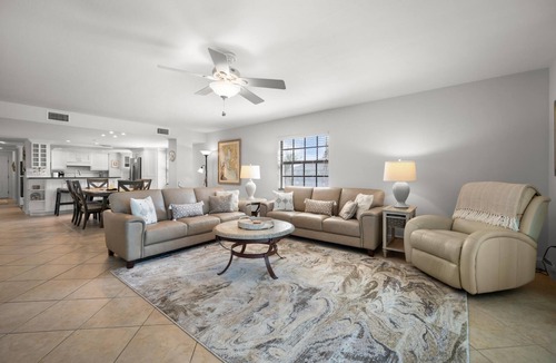 Englewood Apartment | The Palms – 3BR Gulffront, Sand & Sunsets