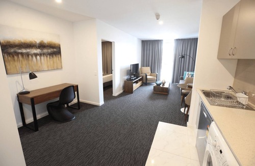 Kent Town Apartment | The Palms Apartments