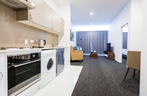Kent Town Apartment | The Palms Apartments