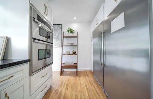Golden Glades House | The Palms House Miami