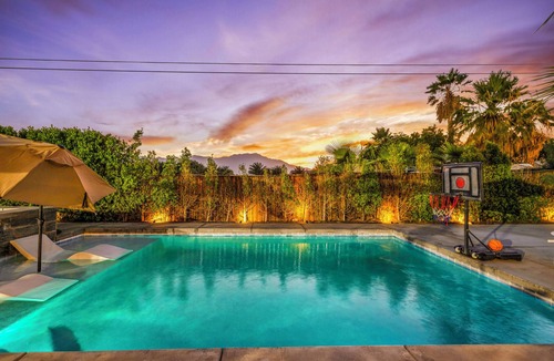 Thousand Palms House | The Palms - Pool, Spa, BBQ, Games, Mountain Views