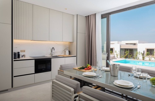 Kraj Resort | The Palms Resort 2BR Villa Dream Four with Pool