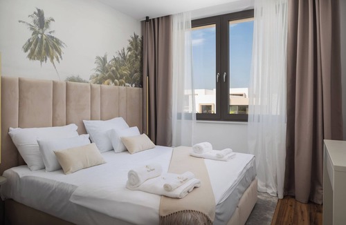 Kraj Resort | The Palms Resort 2BR Villa Dream Five with Pool