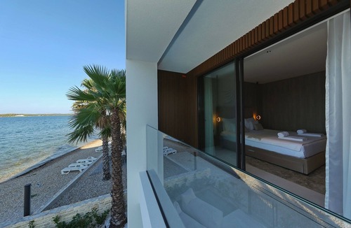 Kraj Resort | The Palms Resort Villa Waterfront with Pool