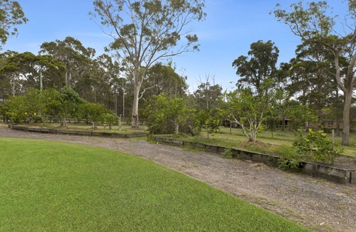 Jilliby House | The Palms - Rural Home w/Pool