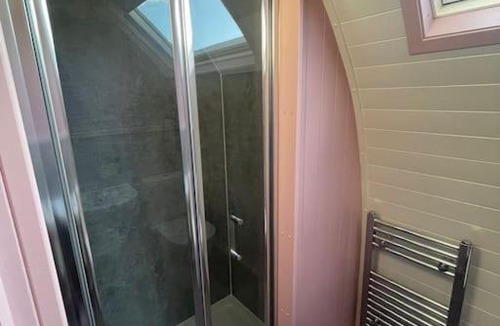 Northway Ski Chalet | The Pampas Pod