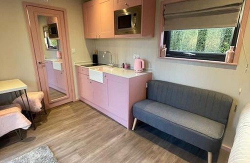 Northway Ski Chalet | The Pampas Pod